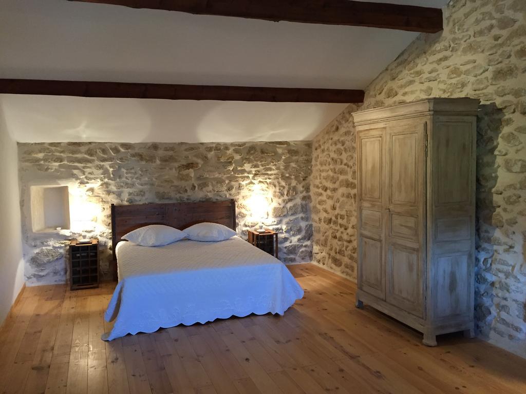 B&B - Le Vieux Figuier Vacqueyras Exterior foto